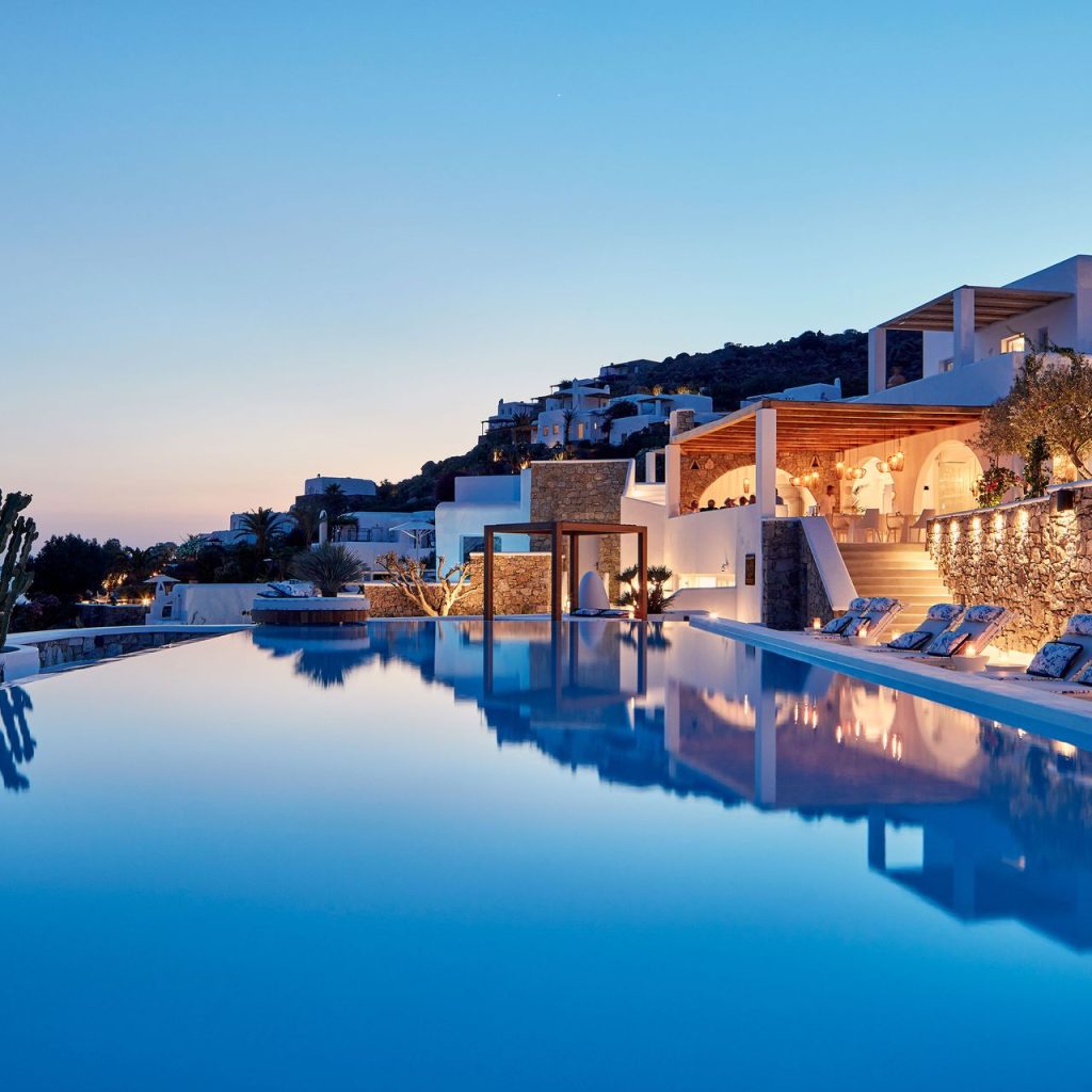 5* Katikies Mykonos / The Leading Hotels of the World - Μύκονος ✦ 2 Ημέρες (1 Διανυκτέρευση) ✦ 2 άτομα ✦ 2 ✦ 18/04/2024 έως 20/10/2024 ✦ Κοντά στην Παραλία!
