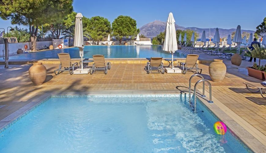4* Airotel Achaia Beach Hotel - Πάτρα ✦ 2 Ημέρες (1 Διανυκτέρευση) ✦ 2 άτομα ✦ 2 ✦ έως 31/12/2023 ✦ Μπροστά στην Παραλία!