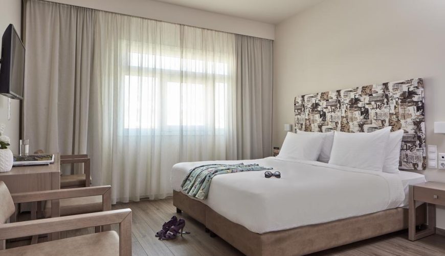 4* Civitel Esprit - Athens ✦ 2 Days (1 Overnight) ✦ 2 people ✦ 18 ✦ up to 30/09/2024 ✦ Great Location!