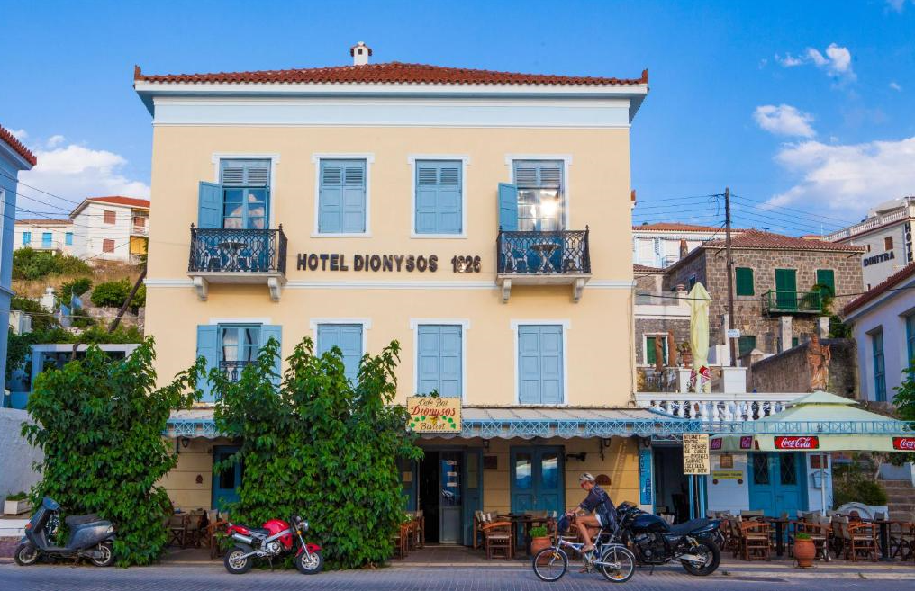 Dionysos Hotel - Πόρος ✦ -20% ✦ 3 Ημέρες (2 Διανυκτερεύσεις) ✦ 2 άτομα ✦ 2 ✦ έως 09/07/2024 ✦ Θαυμάσια Τοποθεσία!