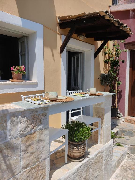 Corfu sea view house – Live in Corfu like a local!