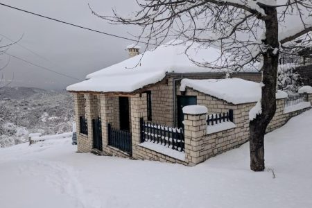 traditionalchalet-zagori-winter-rental-greece-online