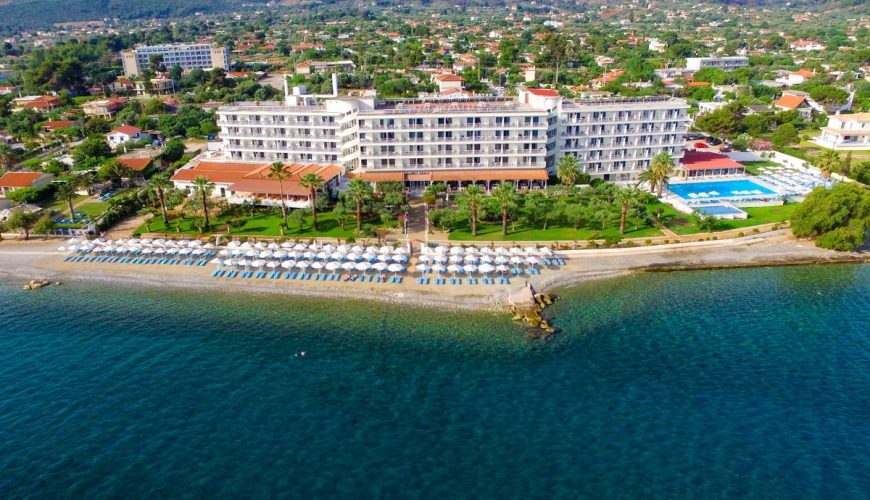 Calamos Beach Family Club Hotel - Κάλαμος ✦ 3 Ημέρες (2 Διανυκτερεύσεις) ✦ 2 άτομα ✦ 25 ✦ 18/05/2024 έως 13/10/2024 ✦ Μπροστά στην παραλία!