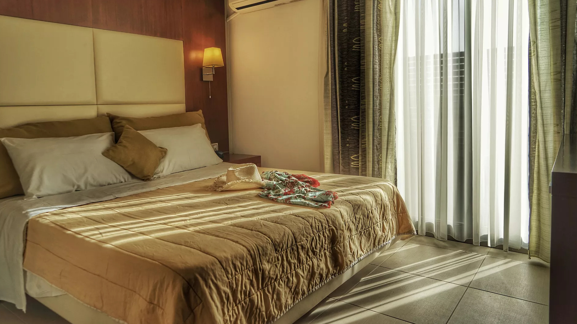 Golden Sun Kokkoni Beach Hotel - Κοκκώνι Κορινθίας ✦ -18% ✦ 3 Ημέρες (2 Διανυκτερεύσεις) ✦ 2 άτομα ✦ 8 ✦ Εορτές (22/12/2023 έως 08/01/2024) ✦ Υπέροχη Τοποθεσία!