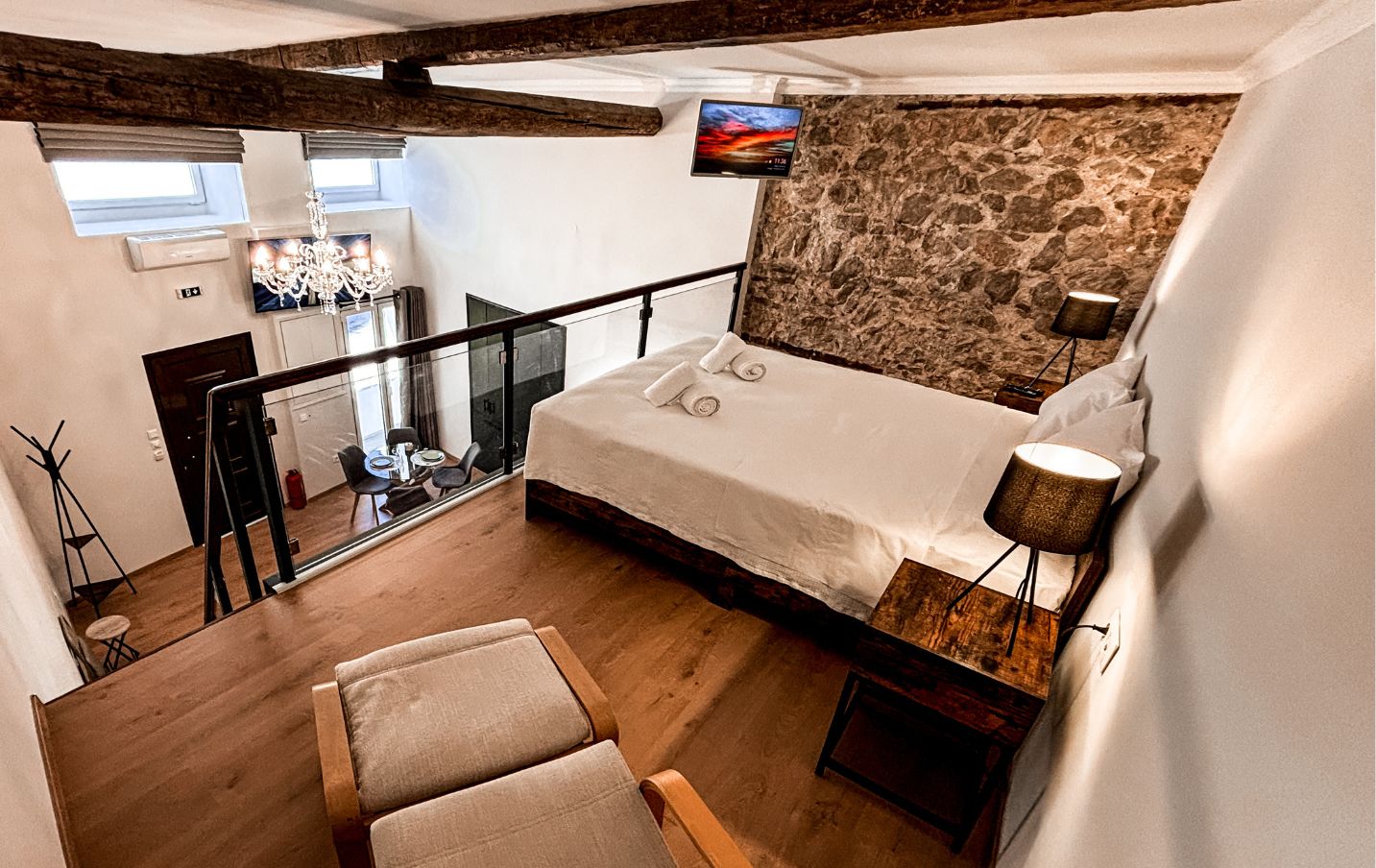 φθινόπωρο-πύλου-autumn-pylos-studio-centrio-rental-apartmnent-messinia-greece-online