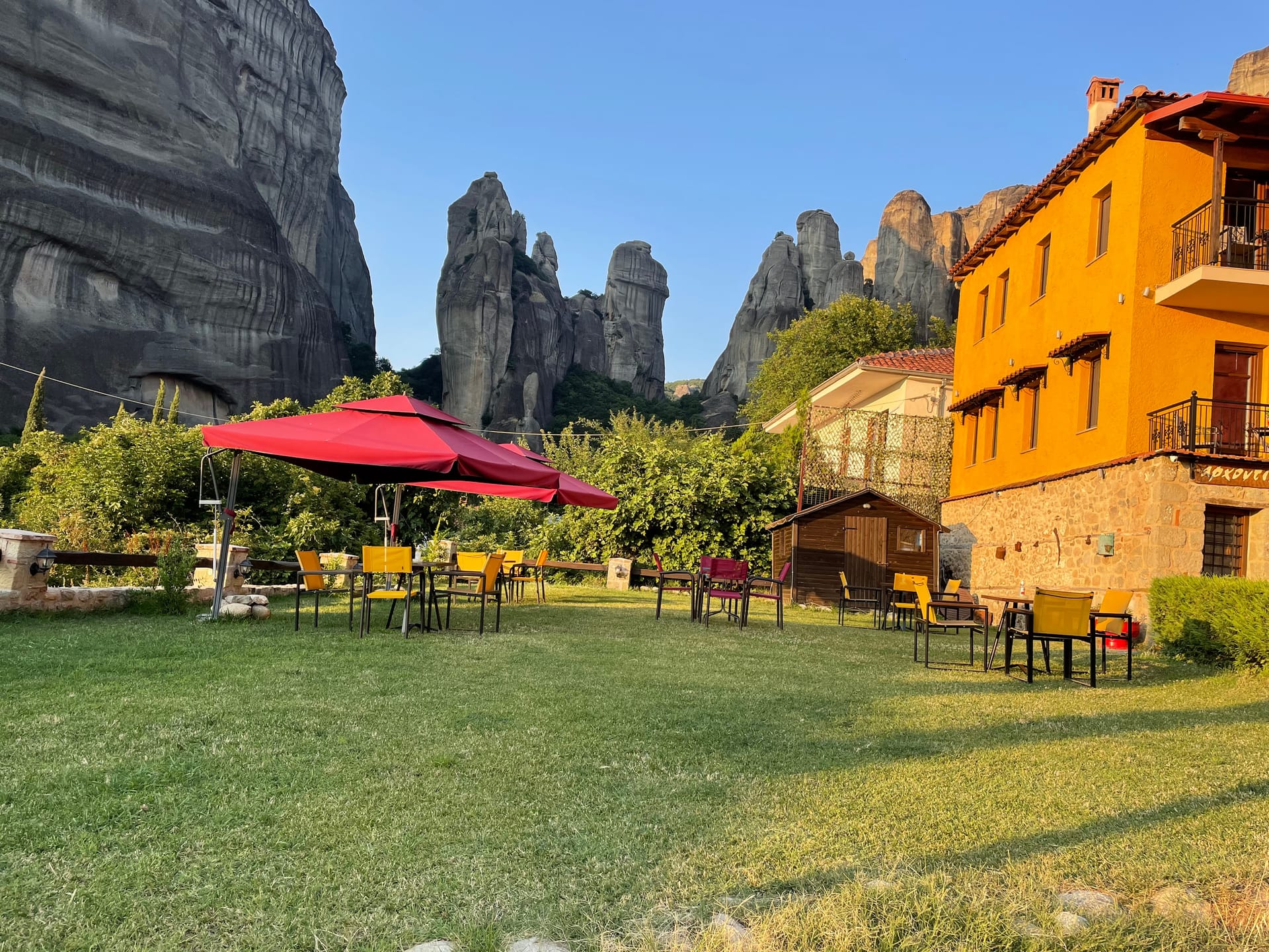 Archontiko Mesohori - Meteor