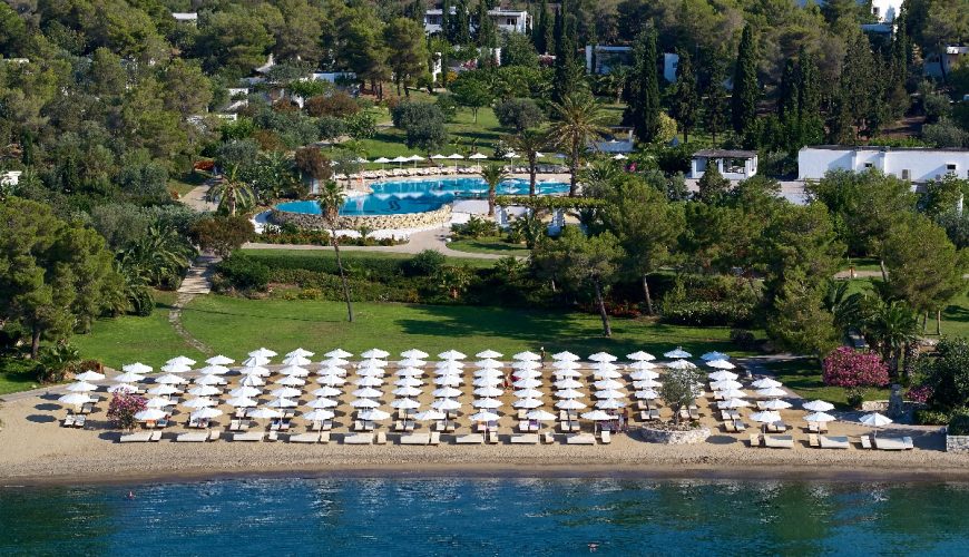 5* Hydra Beach Resort - Ερμιόνη ✦ 2 Ημέρες (1 Διανυκτέρευση) ✦ 2 άτομα + 1 παιδί έως 12 ετών ✦ 12 ✦ έως 05/10/2025 ✦ <strong>Mini Club για παιδιά!<br>ΔΩΡΟ Water Circuit<br>Μουσικές Βραδιές!<br>Aqua Aerobic