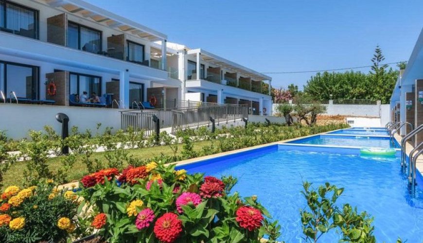 4* Cavo Orient Beach Hotel | Τραγάκι