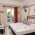 Manos Syros - Μέγας Γιαλός