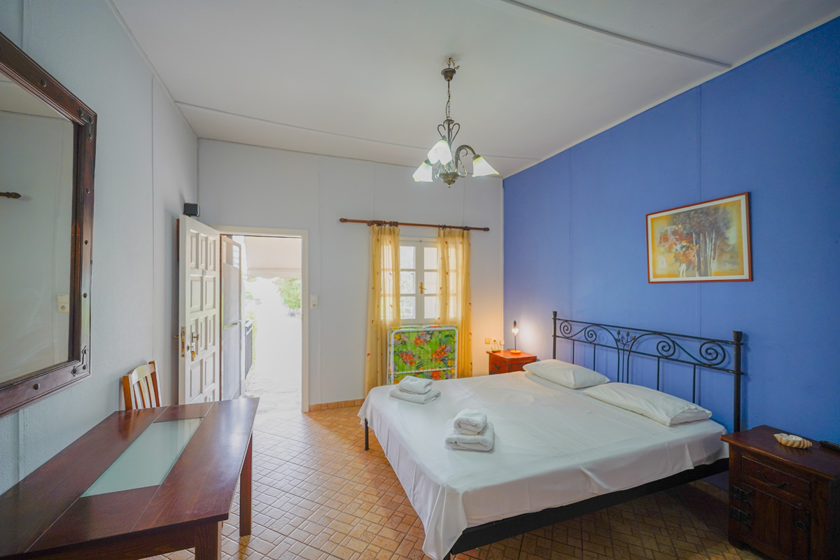 Oasis Studios - Άγιοι Πάντες